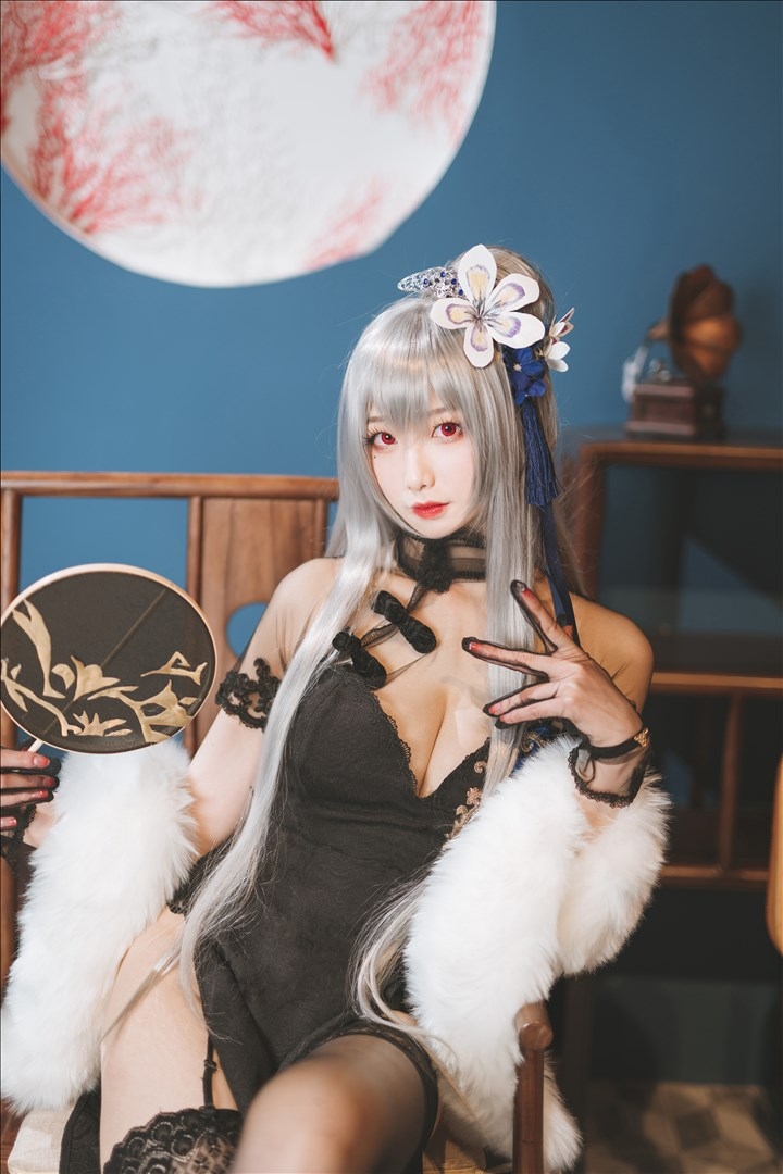 封疆疆v-路易九世旗袍更显身姿高挑[35P-420MB]9984